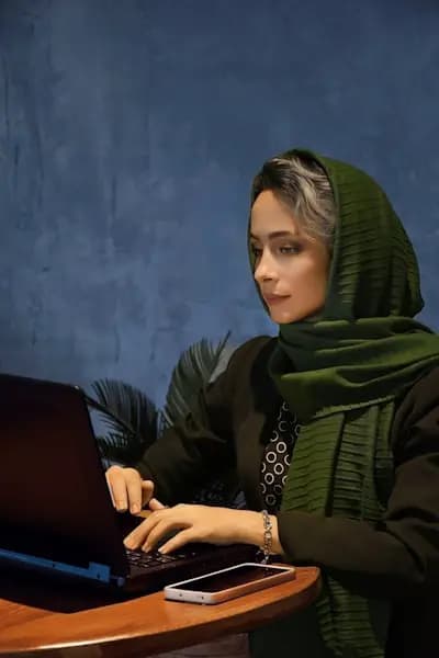 سارة أحمد